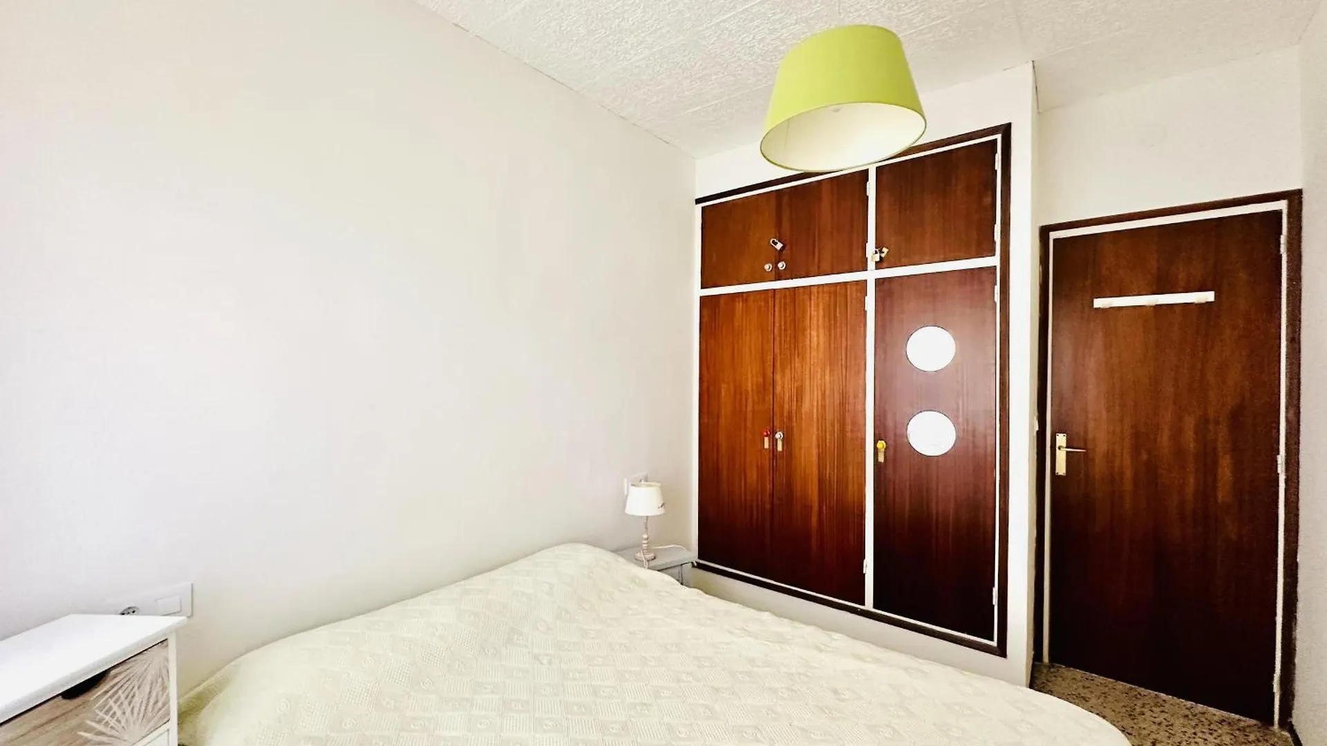 Apartment 2211 Claudia A-02, En Pleno Corazon De Santa Margarita, Cerca De La Playa Mas Espaciosa De Roses. - Es-258-153
