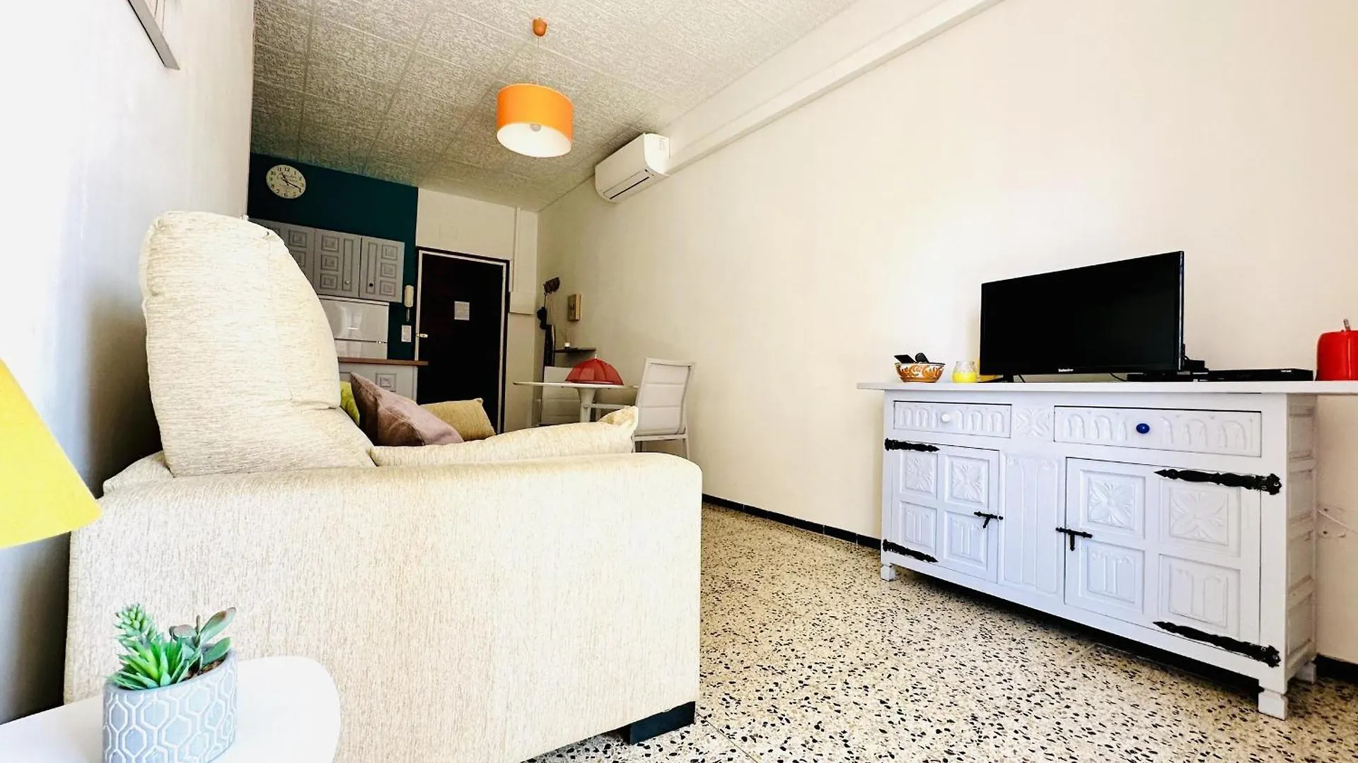 2211 Claudia A-02, En Pleno Corazon De Santa Margarita, Cerca De La Playa Mas Espaciosa De Roses. - Es-258-153 Apartment